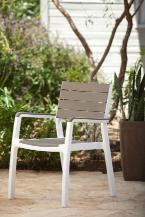 Стул c подлокотниками Гармония (Harmony armchair) белый-капучино в Можге - mozhga.mebel24.online | фото 1